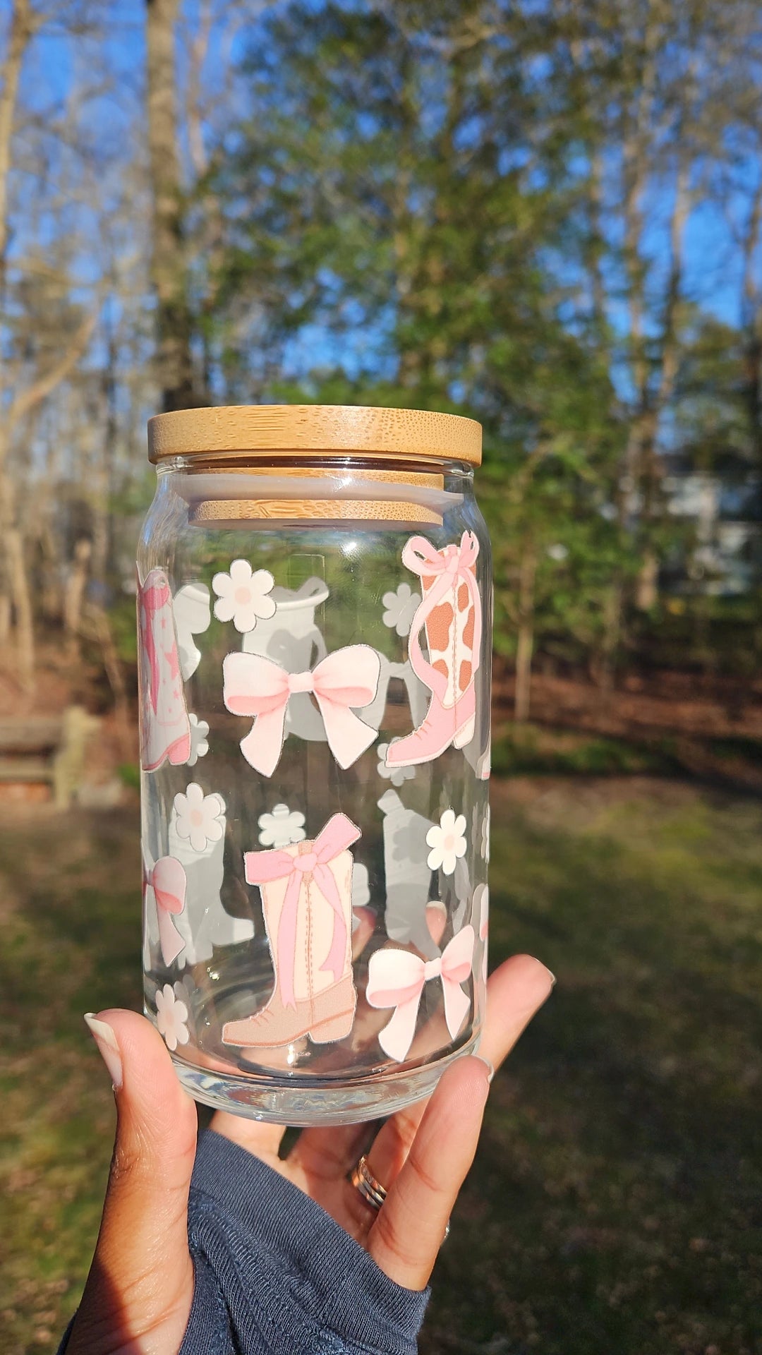 Pink Boots and Bows Can Glass