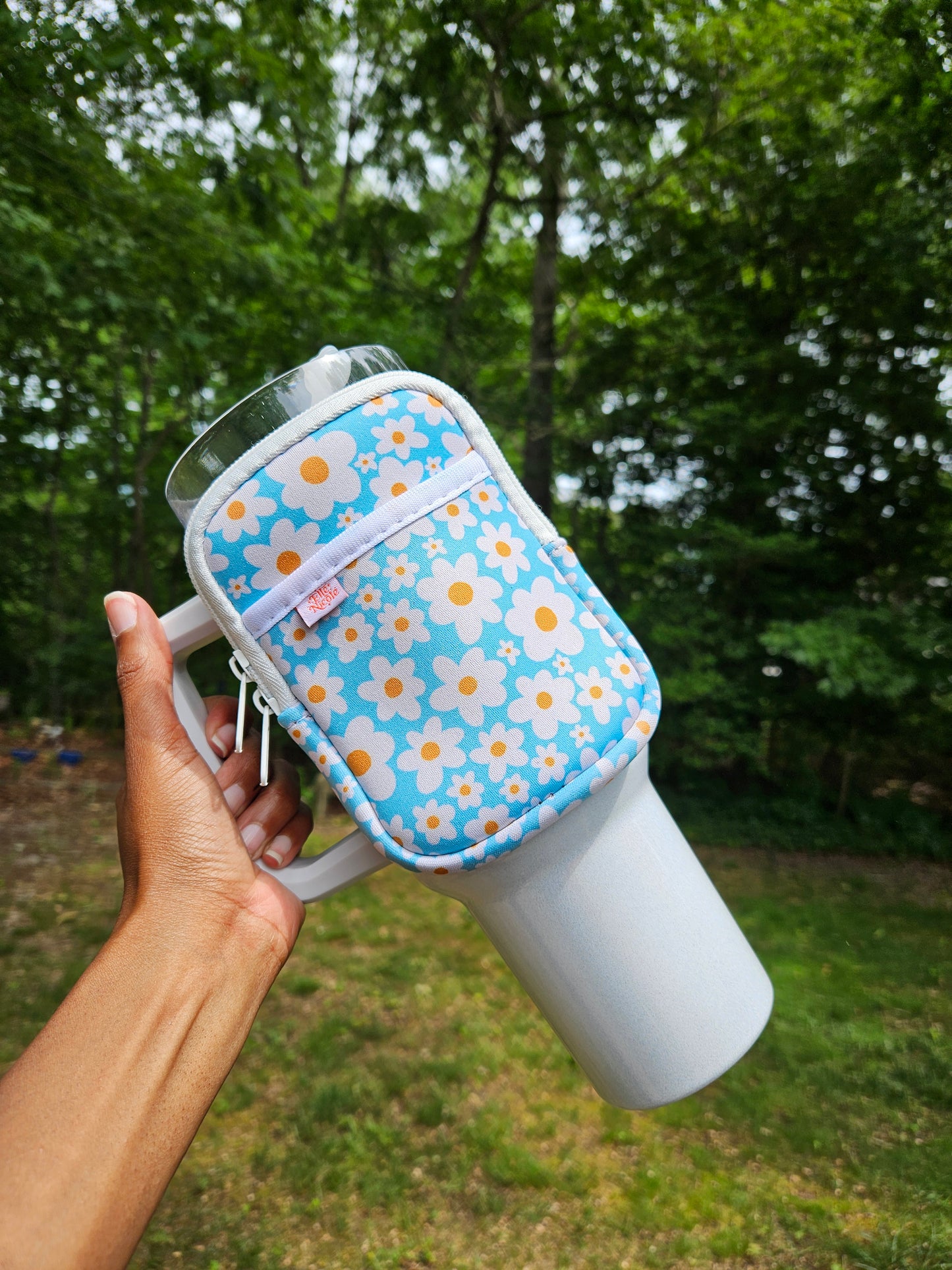 Blue Daisy Cup Pouch